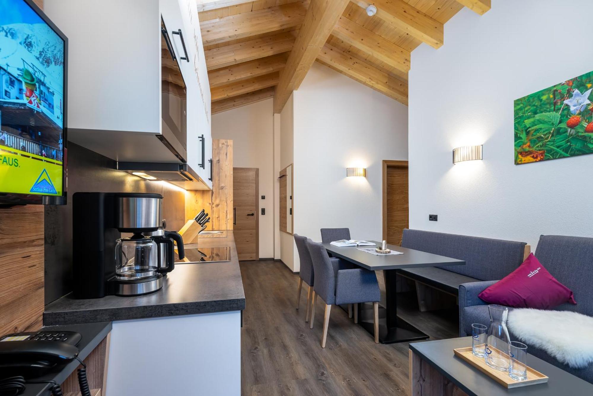 Alpin Chalet Am Burgsee Ladis Εξωτερικό φωτογραφία
